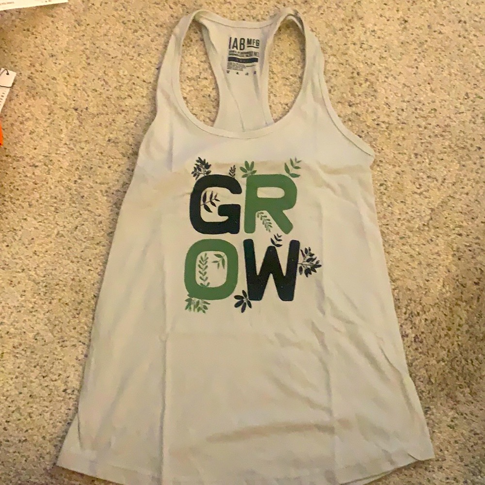 IAB MFG Grey tank - message: GROW